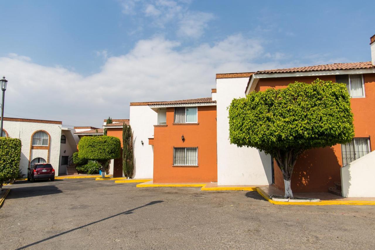 Hotel & Suites Villa Del Sol موروليا المظهر الخارجي الصورة