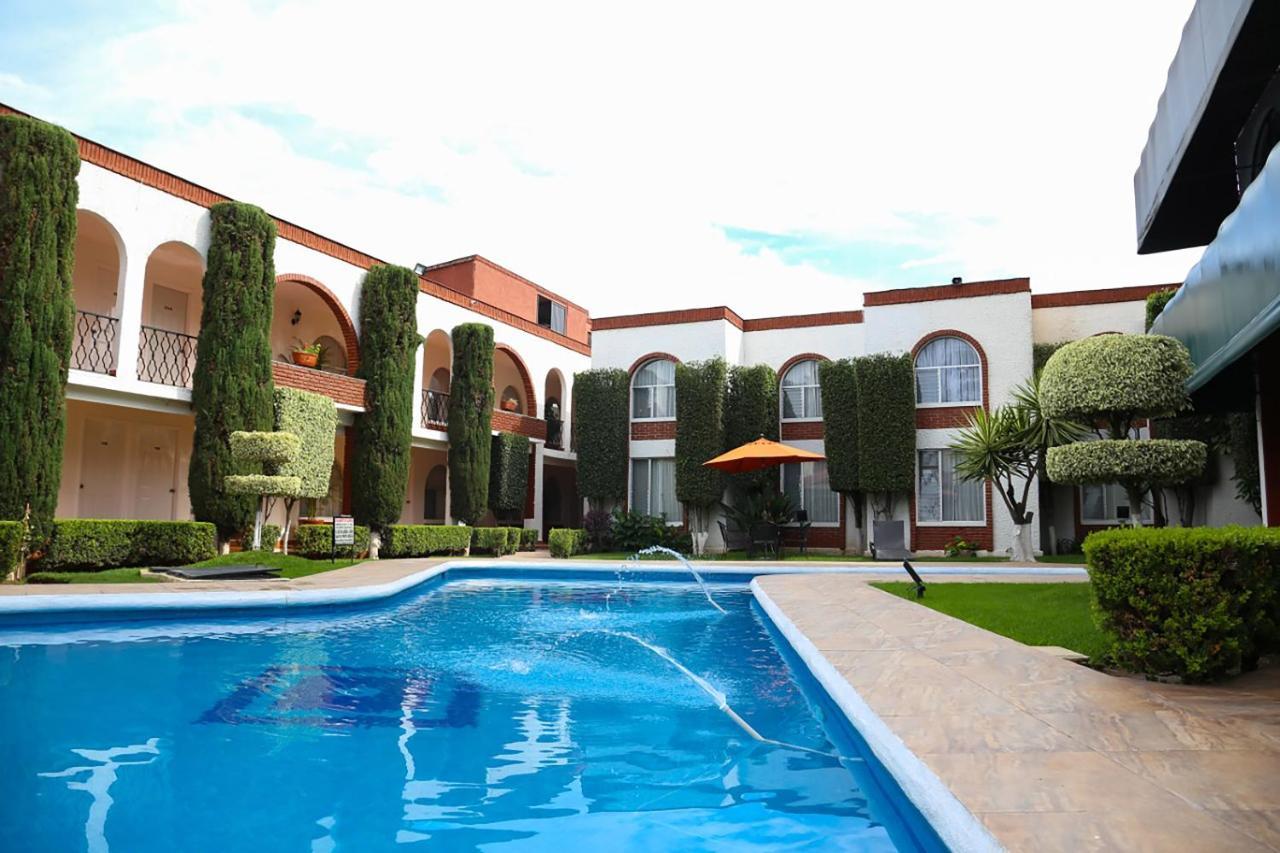 Hotel & Suites Villa Del Sol موروليا المظهر الخارجي الصورة