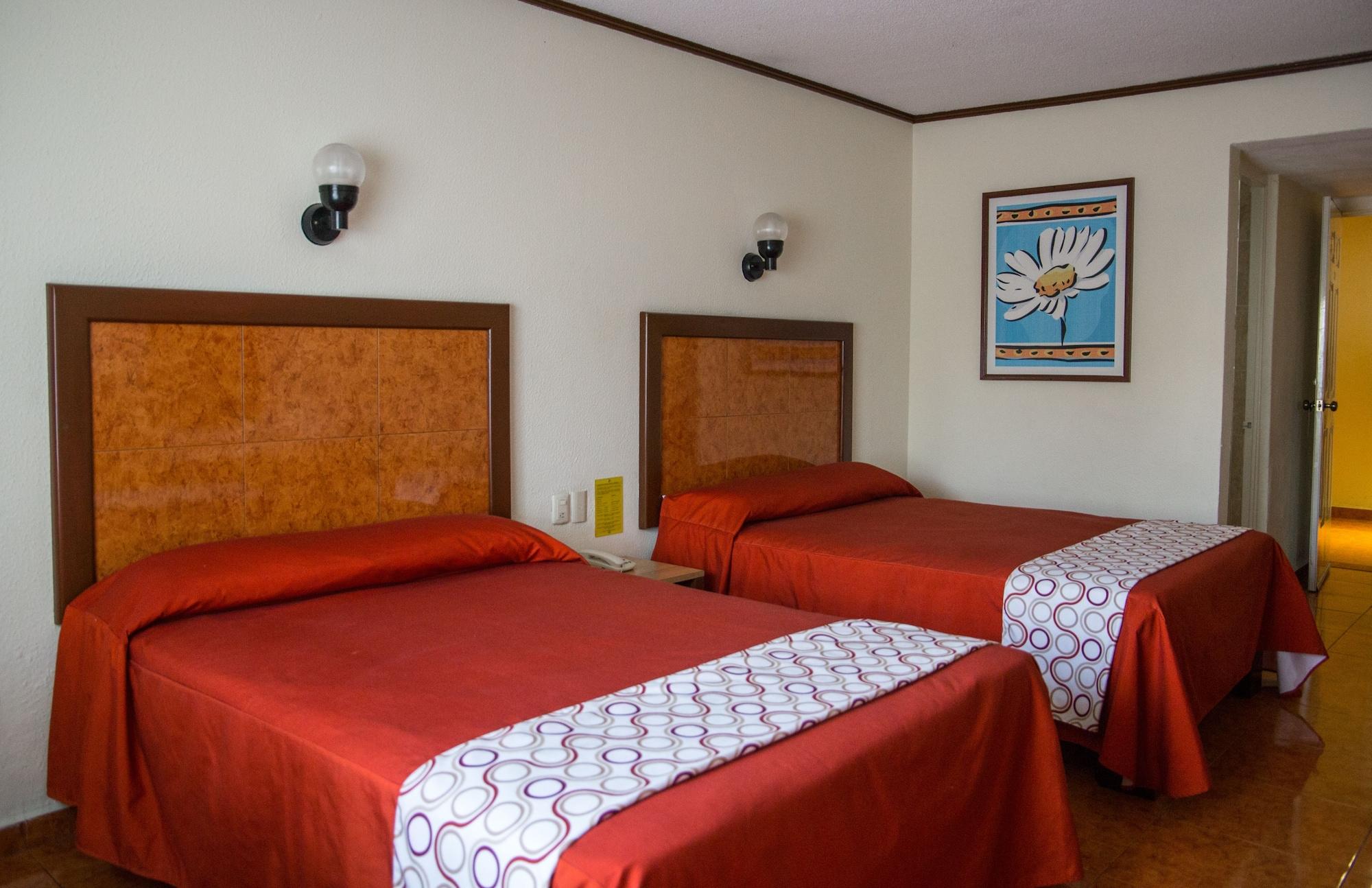 Hotel & Suites Villa Del Sol موروليا المظهر الخارجي الصورة