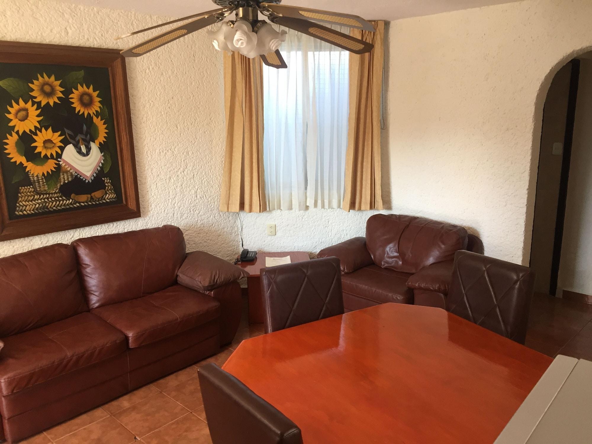 Hotel & Suites Villa Del Sol موروليا المظهر الخارجي الصورة