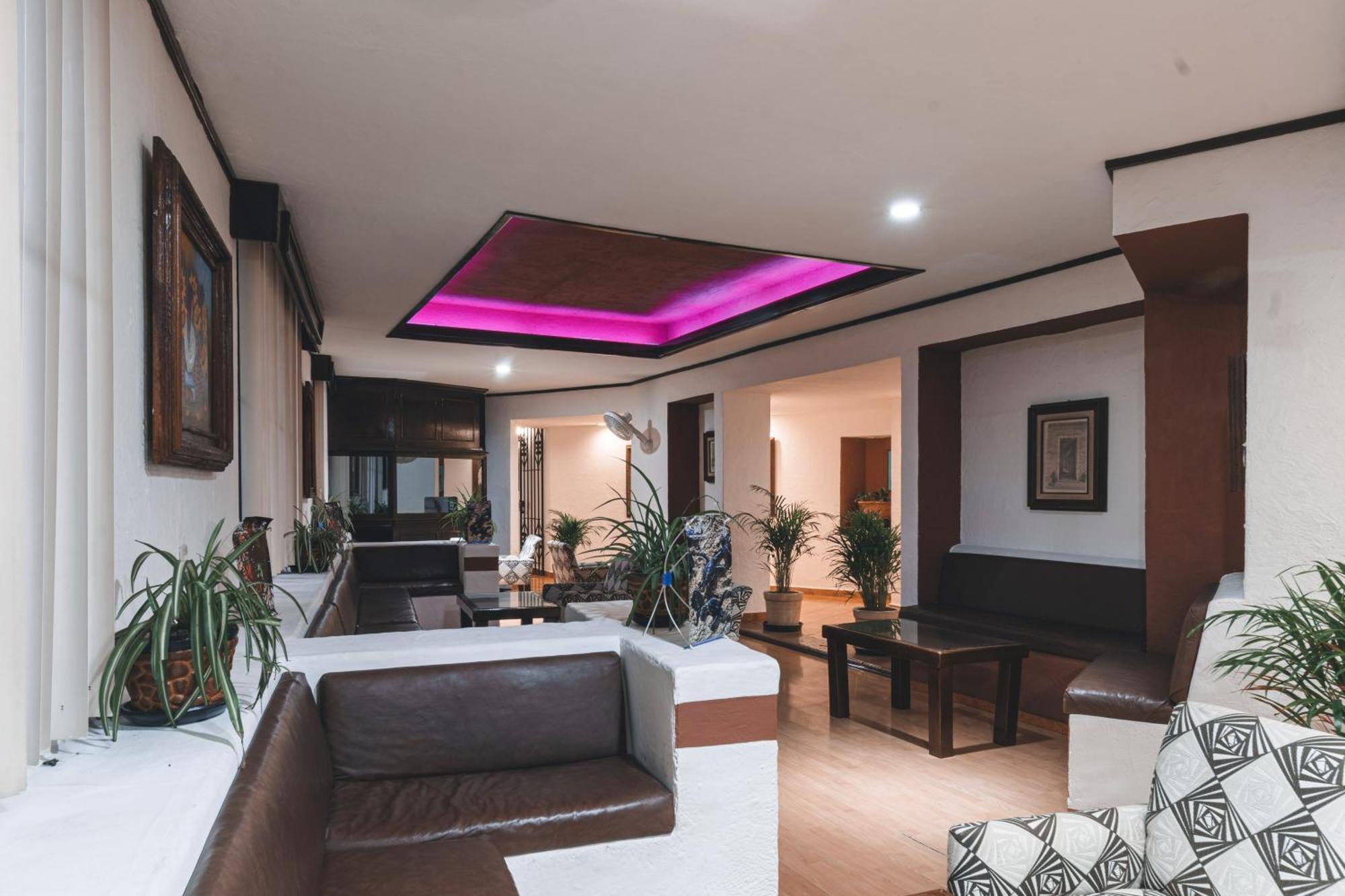 Hotel & Suites Villa Del Sol موروليا المظهر الخارجي الصورة
