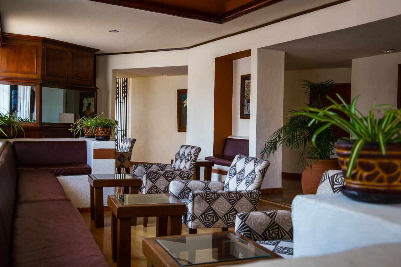 Hotel & Suites Villa Del Sol موروليا المظهر الخارجي الصورة